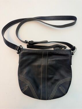 Vintage Y2K Coach SoHo Mini Bag Black Leather Crossbody Looks new!